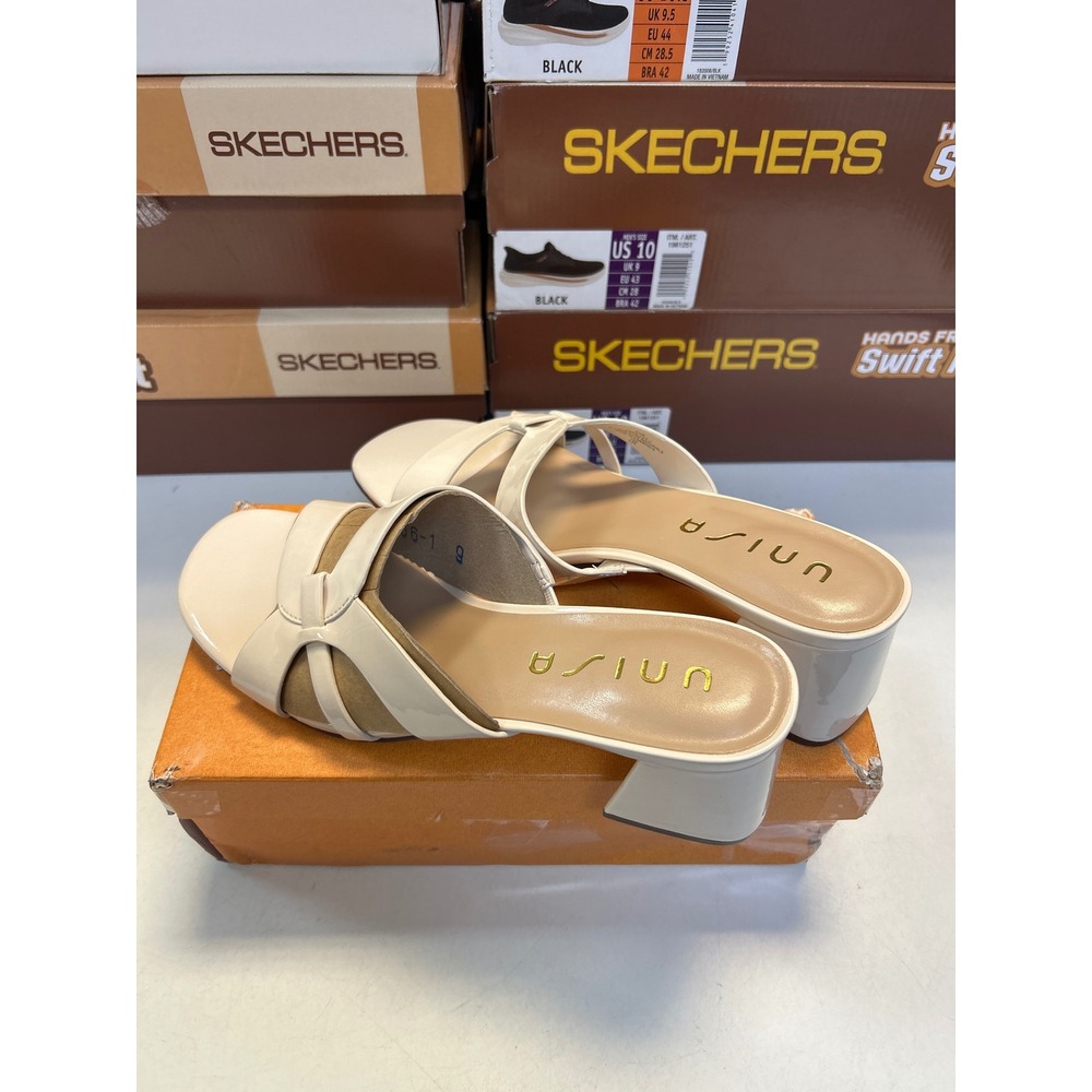 Unisa Rallee Sandals Womens 9.5 Cream New Block Heel Patent Slip On Mules 0595